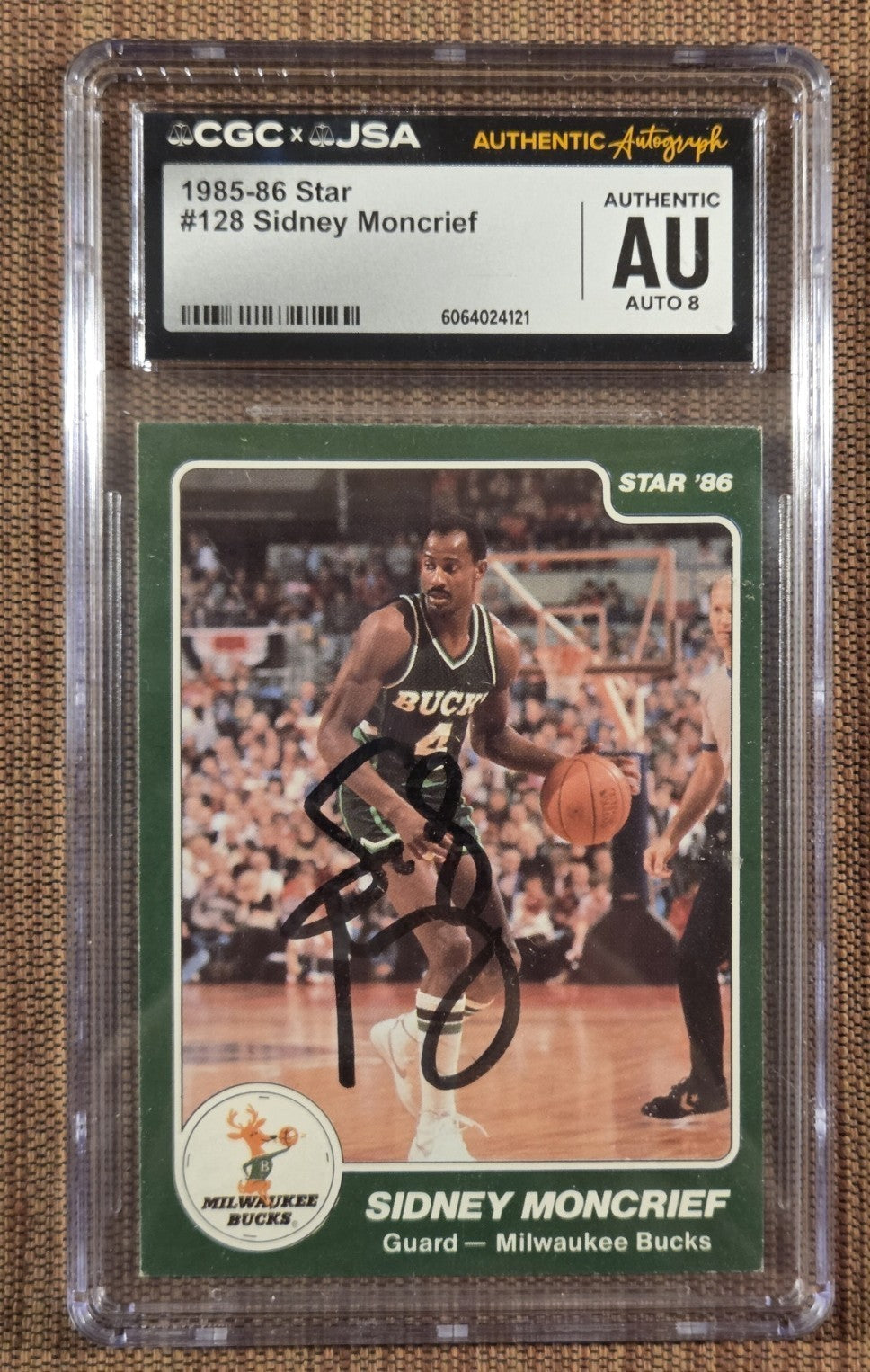 1985 Star #128 Sidney Moncrief Milwaukee Bucks Basketball Card CGC JSA 8 Auto0