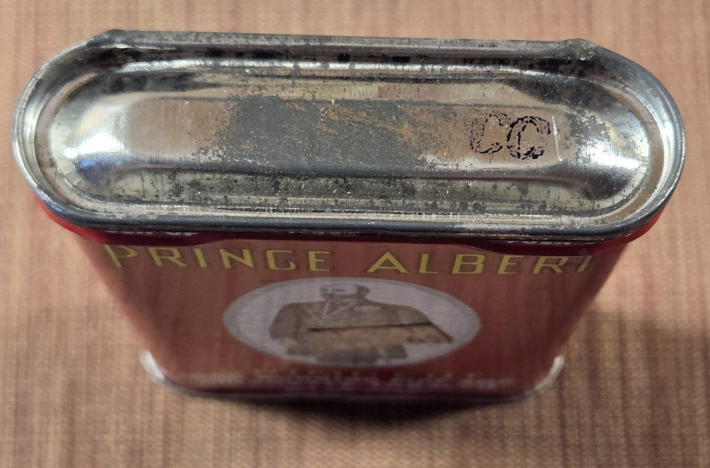 Vintage Prince Albert Crimp Cut Tobacco Tin 1.5 oz Great Condition Lid Opens2