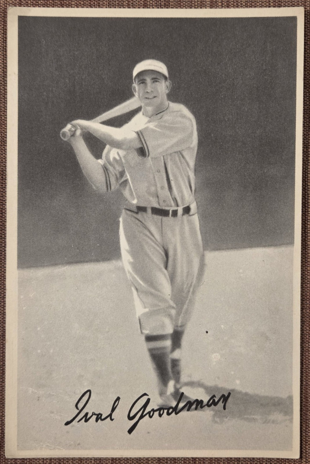 1939 Goudey #10 Ival Goodman Cincinnati Reds Chicago Cubs Original Baseball Card0