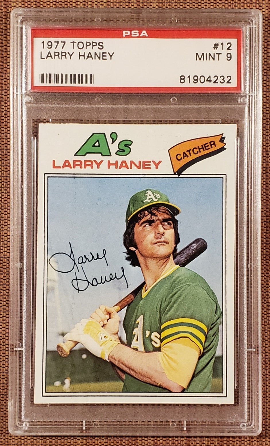 1977 Topps #12 Larry Haney Oakland Athletics Original Baseball Card PSA 9 Mint0