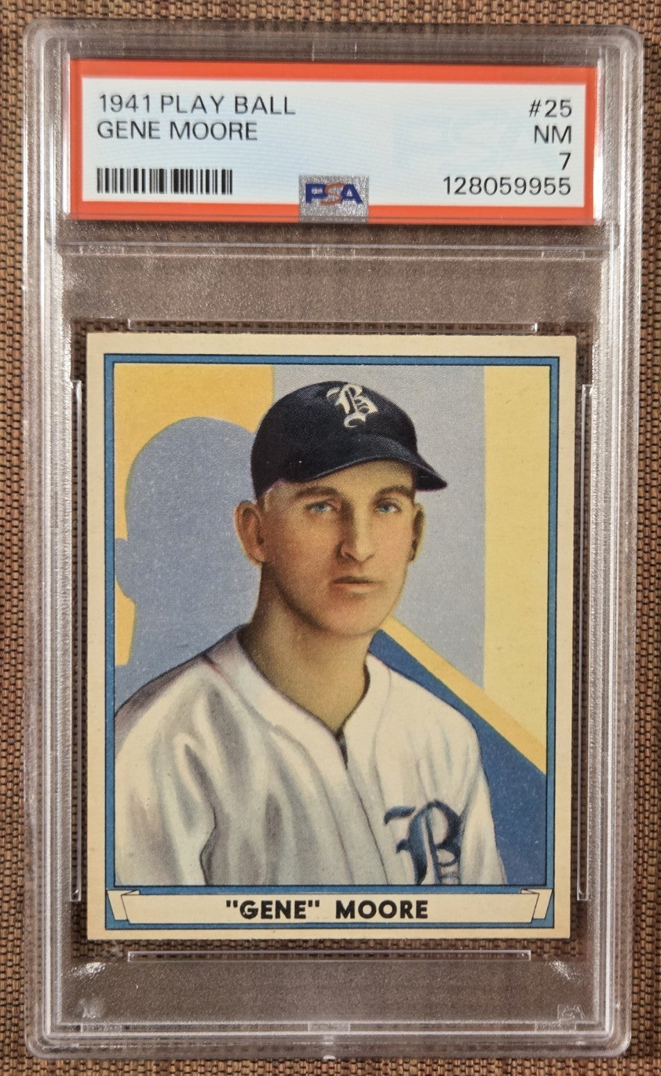 1941 Play Ball #25 Gene Moore Boston Braves Authentic Original Baseball Card0