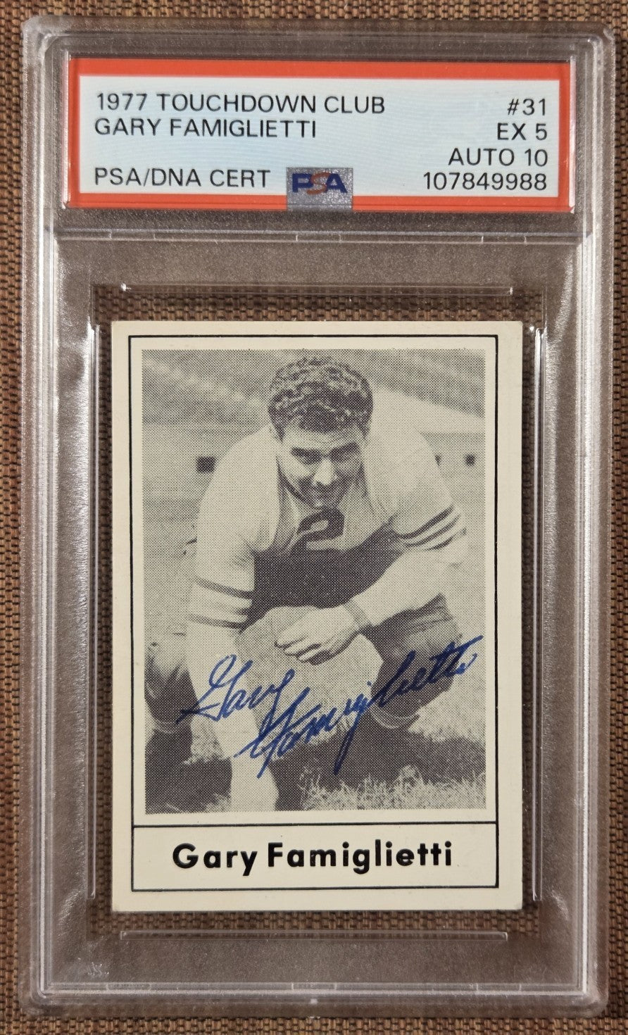 1977 Touchdown Club Gary Famiglietti Bears Football Card PSA 5/DNA 10 Auto0