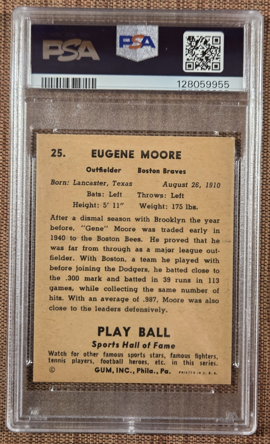 1941 Play Ball #25 Gene Moore Boston Braves Authentic Original Baseball Card1