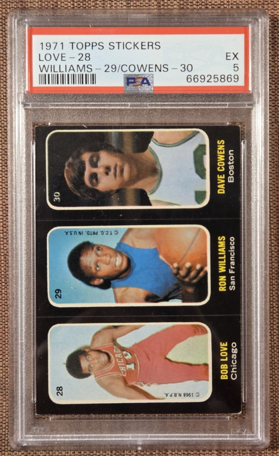 1971 Topps Stickers #28 Love Williams Dave Cowens Celtics Basketball Card PSA 50