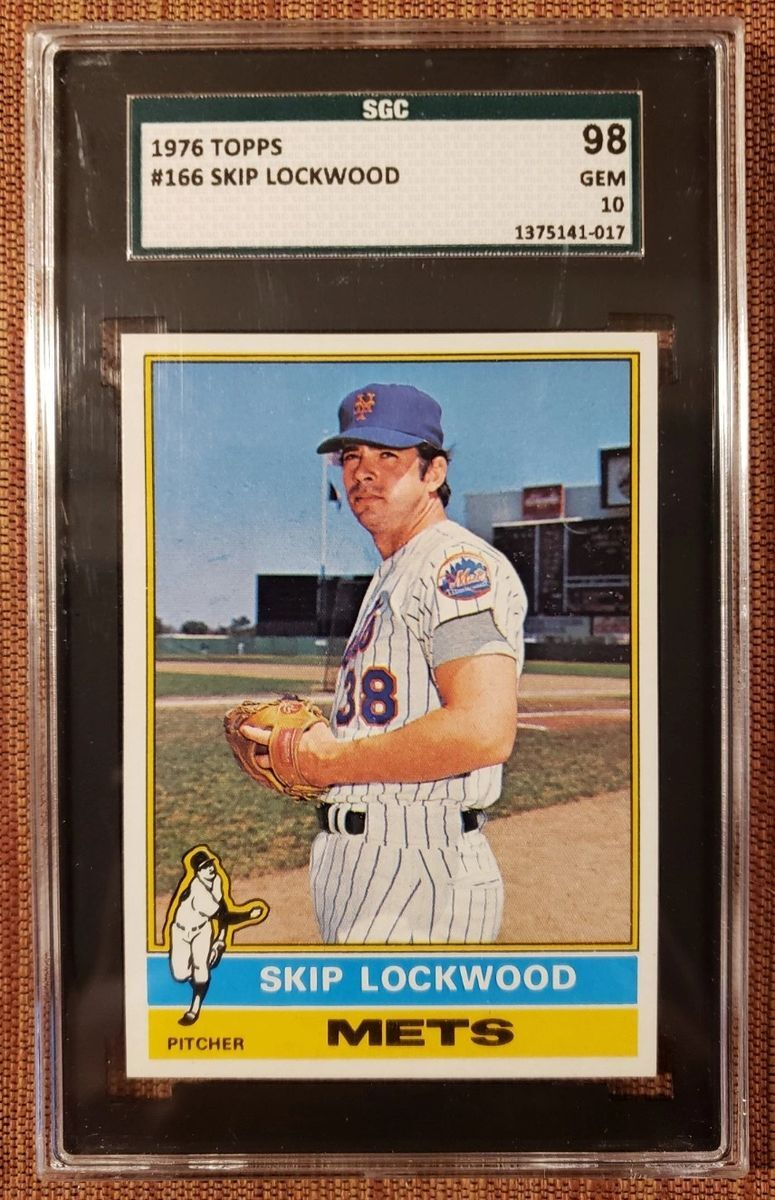 1976 Topps #166 Skip Lockwood New York Mets Baseball Card SGC 10 Gem Mint0