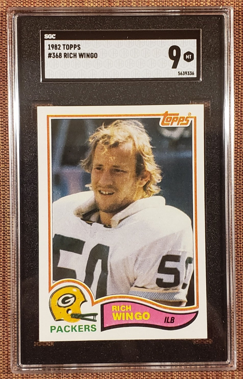 1982 Topps #368 Rich Wingo Green Bay Packers Original Football Card SGC 9 Mint0